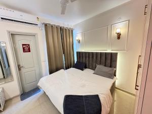 ZOOMSTAY, Gomti Nagar Extension, Near Palassio Mall & Ekana Stadium, Lucknow