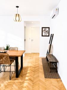 Terraza privada! Garage incluido - Subte B y Tren