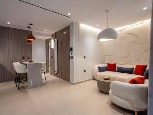Space Row Exclusive Residences