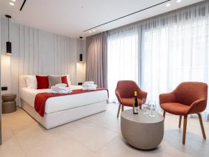 Space Row Exclusive Residences