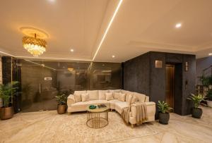 Hotel Enclave Plaza Near IGI Airport Delhi