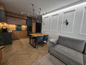 Apartment near old town