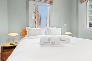 FIRST CLASS 2BR Breathtaking Marina Views