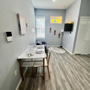 Grand Luxury 1BR Penthouse near Newark Airport