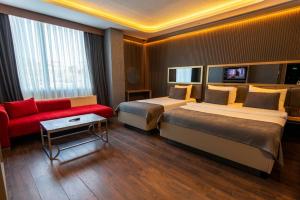 216 Eagle Palace Suite