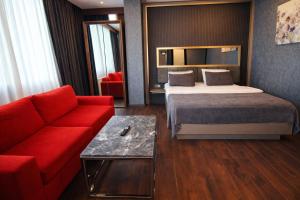216 Eagle Palace Suite