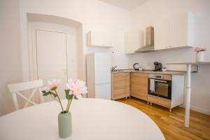 Bright Letná Apartment