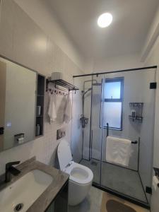 Oak Classic Residency B-6-6