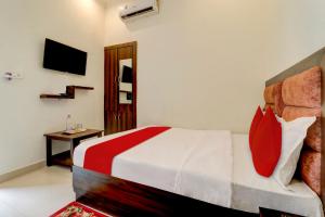 HOTEL O R1 HOME STAY Jwalapur Railway Station