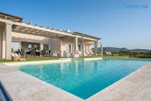 Alghero Villa Carrabufas villa con piscina vista mare per 10 persone