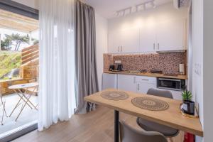 Enalis Studios & Apartments