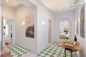 Within the exclusive historic center !