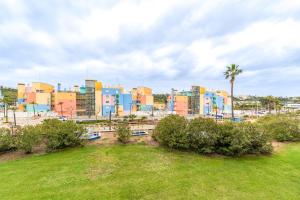 Spacious Duplex by Albufeira Marina - Sleeps 6 - Homesbyfc