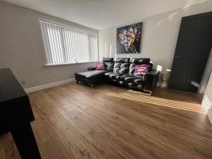 Belmont Budget Apartment