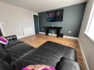 Belmont Budget Apartment