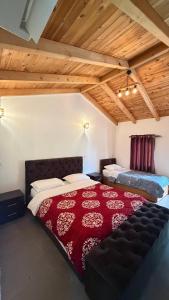 Windmill Shkodra Gesthouse Camping & Grill