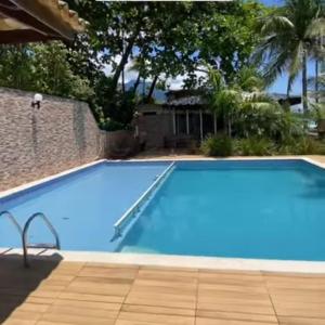 Village com 4 APTOS PÉ NA AREIA E PISCINA