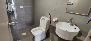 Homestay 2 ARC Austrin Hills 5-6pax