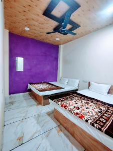 Jay shree Kedar room