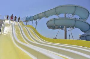 Mobil-home 6 pers neuf, Clim, terrasse & piscines