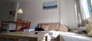 Cozy apartment in Roses near the sea