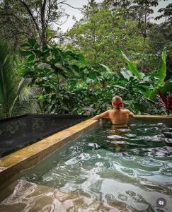 White Noise Butterfly Sanctuary & River Retreat - Pond House