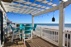 Enjoy unobstructed ocean views at Sweet MOcean