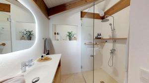 Guesthouse VLANDA with 4bedrooms in MYKONOS