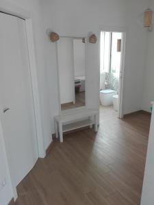Villa dei Fiori - Ground Floor Garden Apartment Near Beach