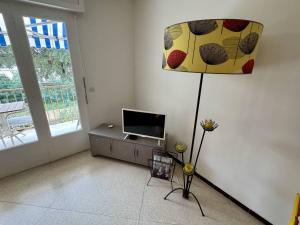 Appartement T2 climatisé avec balcon, WiFi et parking près du centre de Cavalaire-sur-Mer - FR-1-100-180