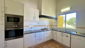 Golfe - Shared Pool - 7 Pax - Vilamoura