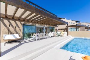 Kaiman 3 by VillaGranCanaria