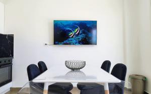 Infinity and Panoramic Sea View Apartment