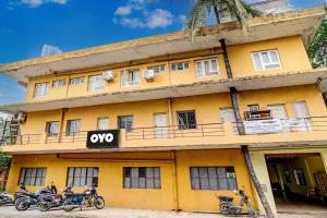Collection O Druvi Corporate Hotel