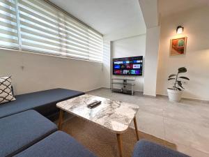 2BR Apartment in Ölüdeniz with Large Pool in Quiet Area