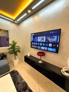Cozy apartment 3 min from Airport