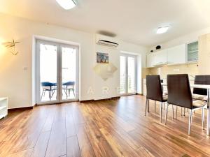 Apartments Vukman Novalja centar