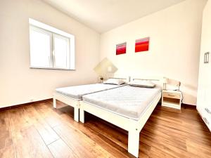 Apartments Vukman Novalja centar