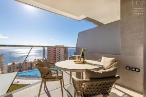 Sunset Sailors Apartment By Leo