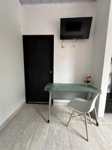 301ElBunkerSuiteRomance