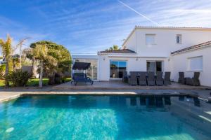 Villa Anja Agde Heated Pool & Jacuzzi Family Villa