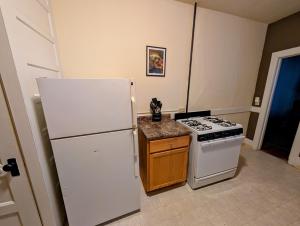 Spacious Charming 4 BR near Downtown