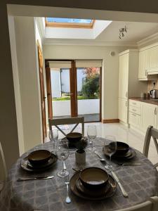 Westport Town Centre Escape with Croagh Patrick View Sleeps 4