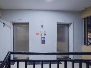 Work And Stay Modern Studio In Ngara
