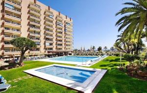 Hotel PYR, Spacious Studio with a Big Terrace