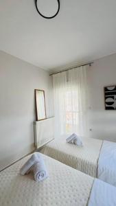 Florina Hillside Stay Balcony View 4 Guests