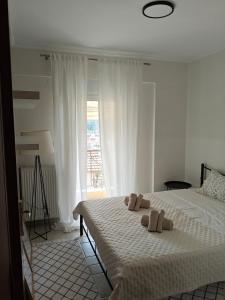 Florina Hillside Stay Balcony View 4 Guests