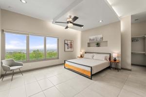 Mountain View Pool House Villa