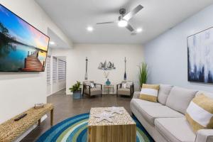 Coastal Cottage 4BR Near Ft Blis