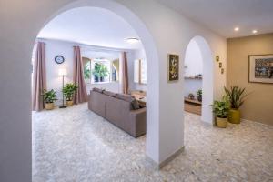 Spacious 3 bedroom Apartment in the Heart of St Julians